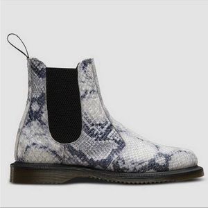 Dr. Martens Flora Chelsea boot size 7
